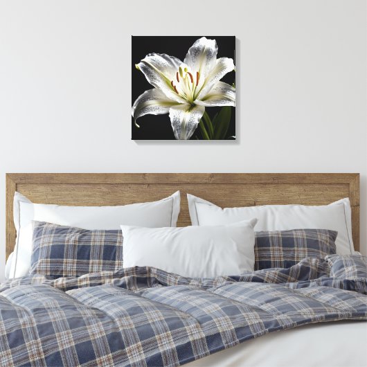 Diamond Dust Lily Canvas Afdruk (Insitu (Slaapkamer))