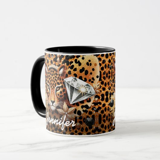 Diamond en Leopard, met naam Mok (Voorkant links)