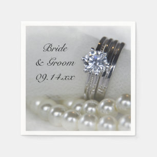 Diamond Rings en White Pearls Wedding Servetten