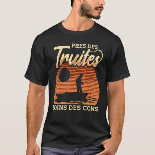 Dicht bij forel Ver van kegels Visser T-shirt