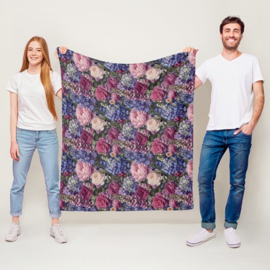 Dichte Engelse Tuin Bloemstuk Fleece Deken (In situ)