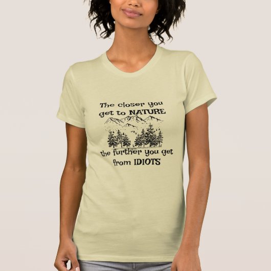 Dichter bij de Natuur van Idiots T-shirt (Voorkant)
