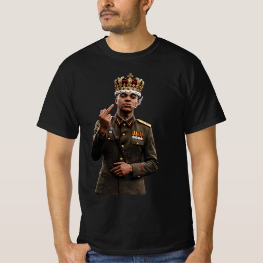 Dictator Mbappe Middelvinger ,mbappe dictator meme T-shirt (Voorkant)