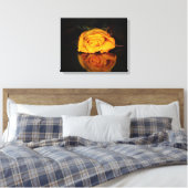Die gelbe Rose Canvas Afdruk (Insitu (Slaapkamer))