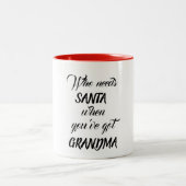 Die Kerstman nodig hebben als je oma grappige kers Tweekleurige Koffiemok (Center)