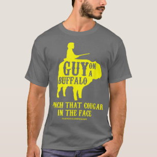 Die vent op een Buffalo Punch die Cougar in het ge T-shirt