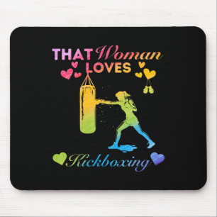 Die vrouw houdt van kickboksen muismat