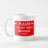 Dien de zwemmers niet aan koffiemok (Links)