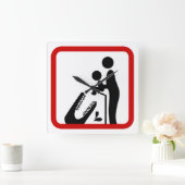 Dien geen Baby aan de Krokodildierentuin. Vierkante Klok (Huis)