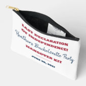 Dienstmeisje in de VS, Uitgaanskit voor vrijgezell Etui (Open)