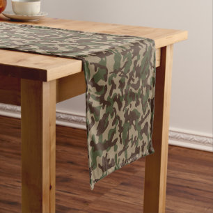 Diep hout camouflage  lange tafelloper