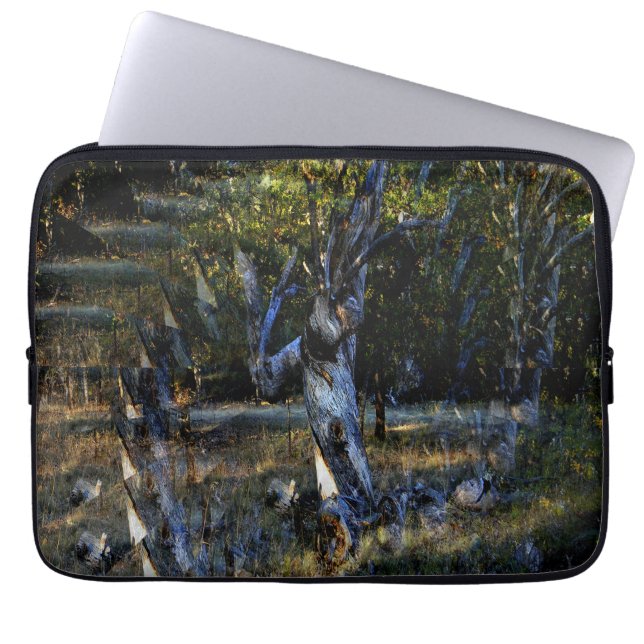 Diep in het bos... laptop sleeve (Voorkant)