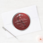 Diep rood productlabel met zilveren frame monogram ronde sticker (Envelop)