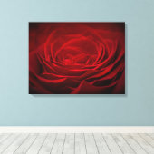 Diep rood Roos op zwart Canvas Afdruk (Insitu (Houten vloer))