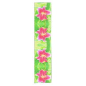  Diep Roze Stargazer Lily op Lime Green Korte Tafelloper (Voorkant)