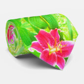 Diep Roze Stargazer Lily op Lime Green Stropdas (Opgerold)