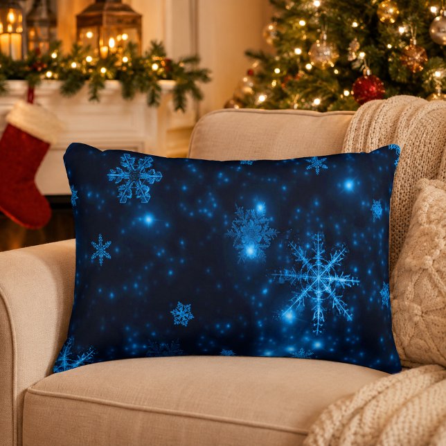 Diepblauw & helder sneeuwvlokken polyester kussen (Deep Blue & Bright Snowflakes Polyester Pillow)