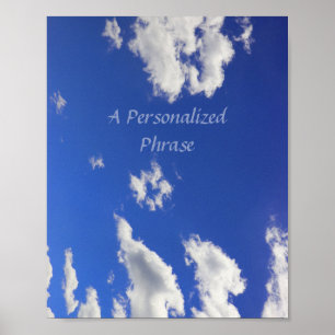 Diepblauwe lucht witte pluizige wolken, foto poster