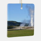 Diepe Blauwe Geiser en Bizon bij Yellowstone Keramisch Ornament (Rechts)