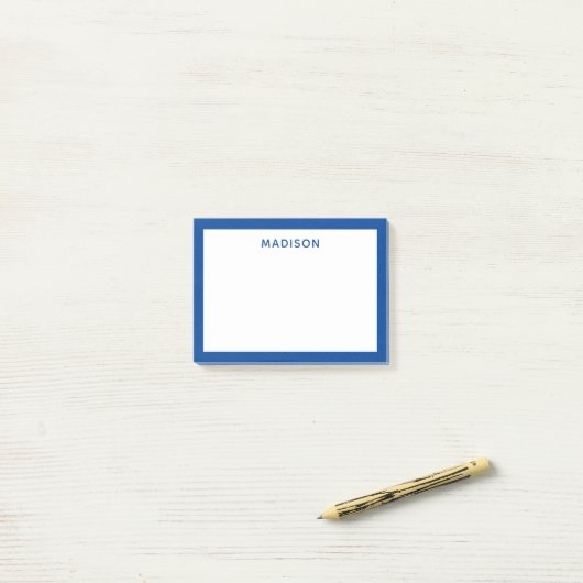 Diepe blauwe grens Moderne monogram naam Post-it® Notes (Op bureau)