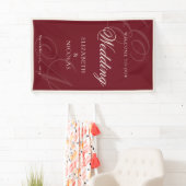 Diepe bordeauxrood monogram kalligrafie bruiloft w spandoek (Insitu)