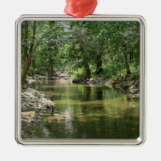Diepe Bossen Creek Metalen Ornament (Voorkant)