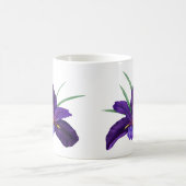 Diepe Paarse Bokwater Iris Illustratie Koffiemok (Center)