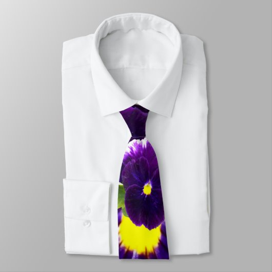 Diepe Paarse Pansies, Stropdas (Gebonden)