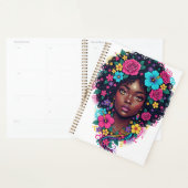 Diepe zwarte vrouw met heldere bloem versierde Afr Planner (Display)
