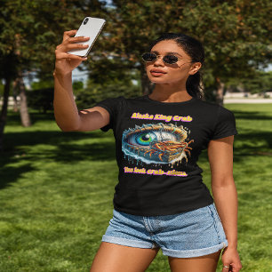 Diepte van bedrog Een krabben Lair In Een Oog T-shirt