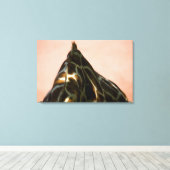 Dier in gevangenschap canvas afdruk (Insitu (Houten vloer))