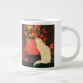  dieren, elegante witte kat, herfstbloemen grote koffiekop (Rechts)