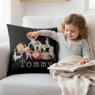 Dieren uit het vintage circus watercolor decor voo kussen