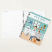Dierenarts in dierenartskliniek met hond en katten planner (Display)