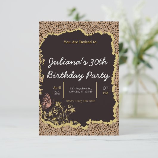 Dierenprint bloemenverjaardag uitnodiging (Staand voorkant)