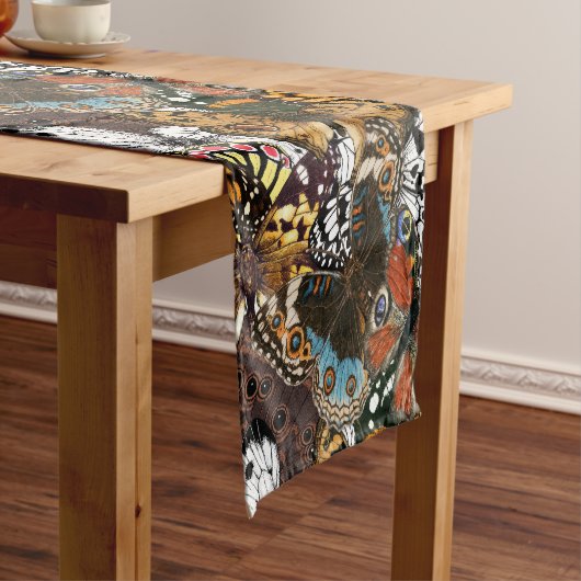 Dierlijke afdruk. Vliegvleugels. Korte Tafelloper (Voorbeeld)