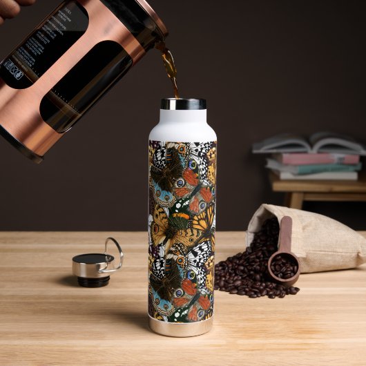 Dierlijke afdruk. Vliegvleugels. Waterfles (Koffie)