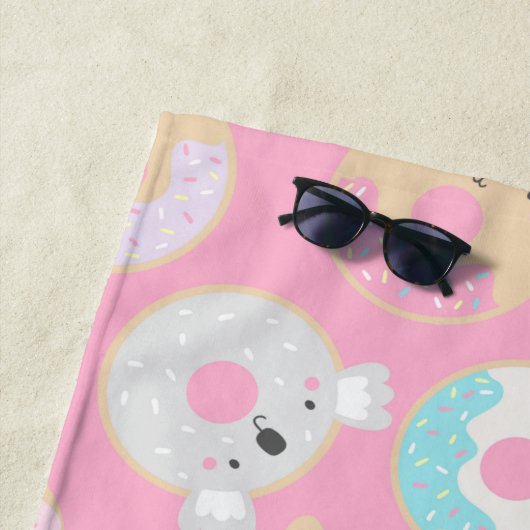 Dierlijke donuts girly schattig monogram strandlaken (In situ)