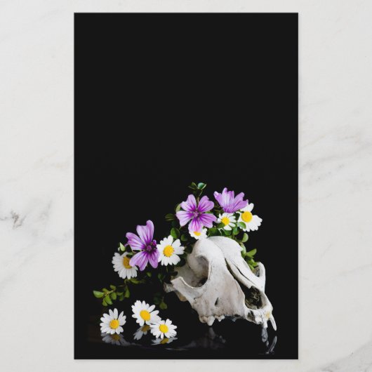 Dierlijke schedel met een maag van wilde bloem flyer (Voorkant)