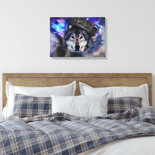Dierwolf in kroon canvas afdruk (Insitu (Slaapkamer))
