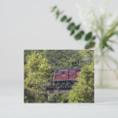 Diesel 2198 over de bomen briefkaart (Staand voorkant)