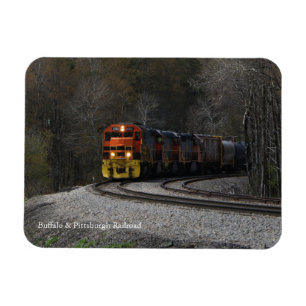 Diesel Train Engine Rounding Bend Souvenir Fridge Magneet
