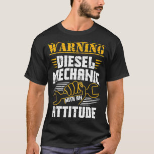 Dieselmechanisch    dieselmechanisme met een t-shirt