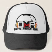 Digital Mayhem Radio Trucker Hat Trucker Pet (Voorkant)
