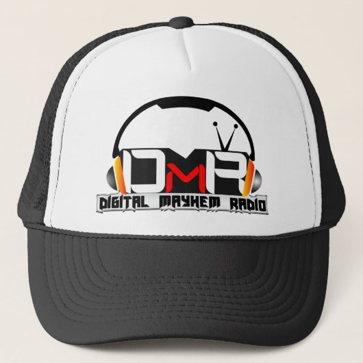 Digital Mayhem Radio Trucker Hat Trucker Pet (Voorkant)