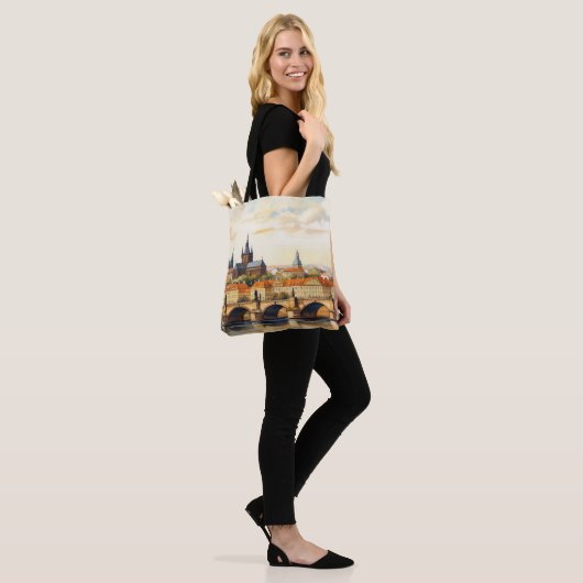 digitale historische oude binnenstad Praag. Tote Bag (Op model)