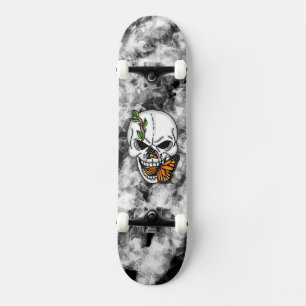 Digitale kunst met schedel en vorst persoonlijk skateboard