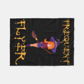 Digitale nomad Frequent Flyer Halloween Witch Fleece Deken (Voorkant (Horizontaal))