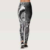 Digitale zwarte en witte marmer leggings (Achterkant)