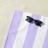 Dikke Verticale Streepjespastel Lila Naam Gestreep Strandlaken (In situ)